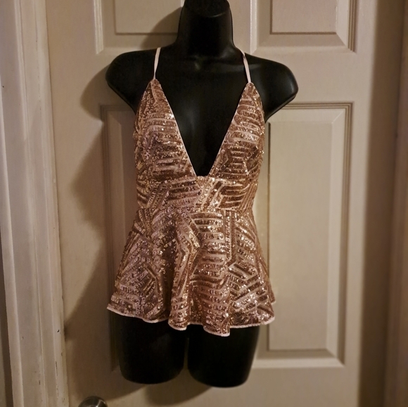 Forever 21 sequin NWT tank top size medium - Picture 1 of 7